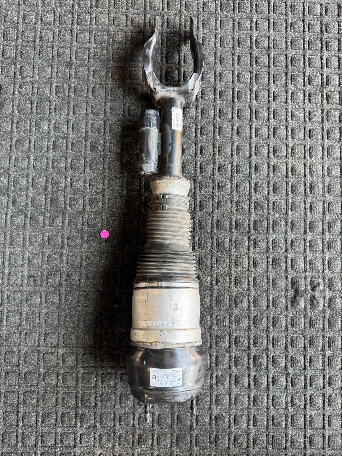 2013-2019 Mercedes GLS-Class X166 Front Left Air Shock Absorber OEM A1663200100 - eBay image 3