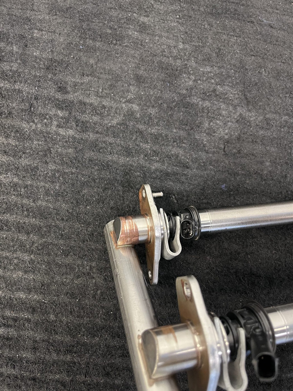 2019-2023 Mercedes-Benz C300 GLC300 E350 Fuel Rail 4 Injectors OEM A2640701000 - eBay image 9