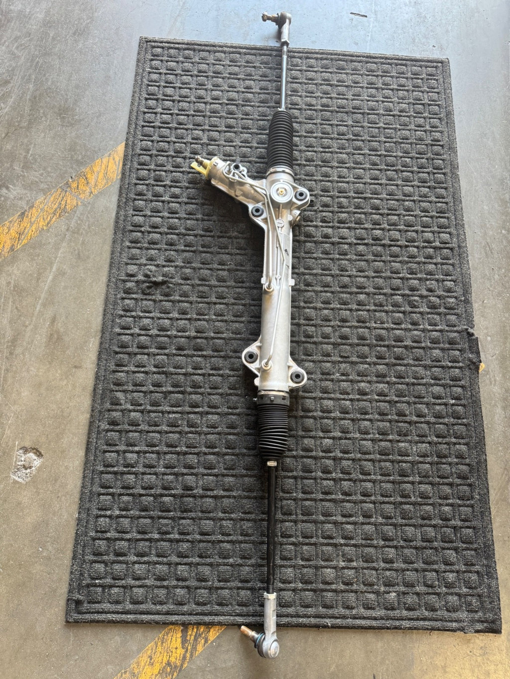 2010-2013 Mercedes Sprinter 2500 3500 Power Steering Rack  OEM A9064601300 - eBay image 1