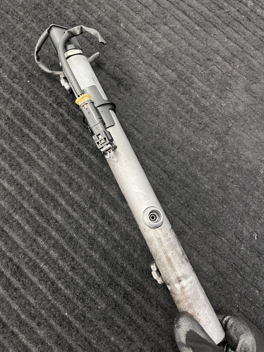 2010-2022 Mercedes-Benz Sprinter OM642 Right Fuel Rail OEM A6420703095 - eBay image 6