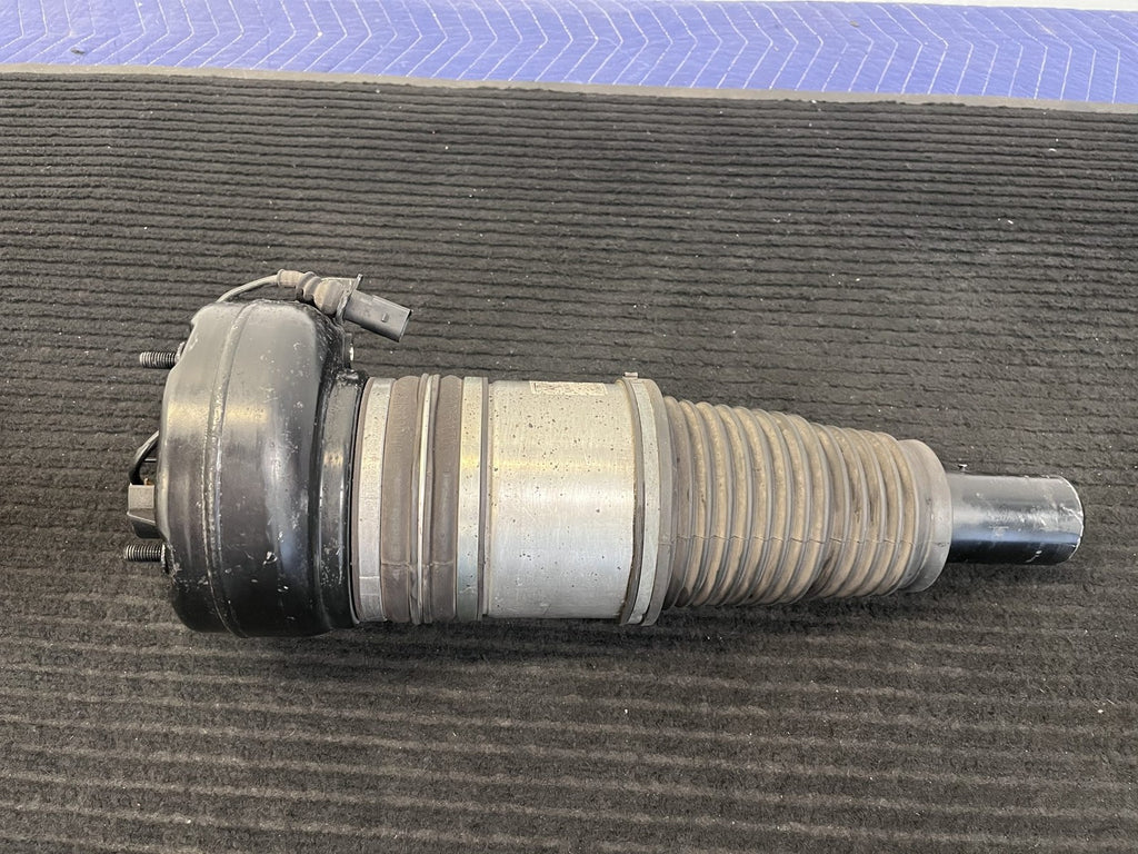 2015-2018 Porsche Macan 95B Front Airmatic Pasm Air Strut OEM 95B616039 - eBay image 1
