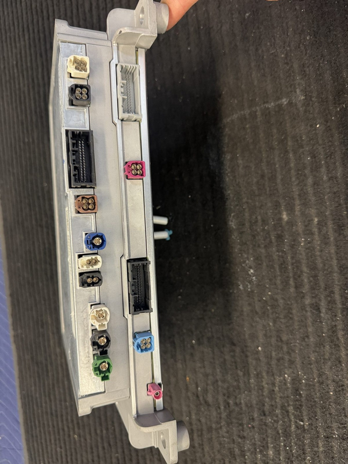 2025-2026 Rivian R1T R1S Gen 2 Axm 2.0 Autonomy Module OEM C200547397-F05 - eBay image 4