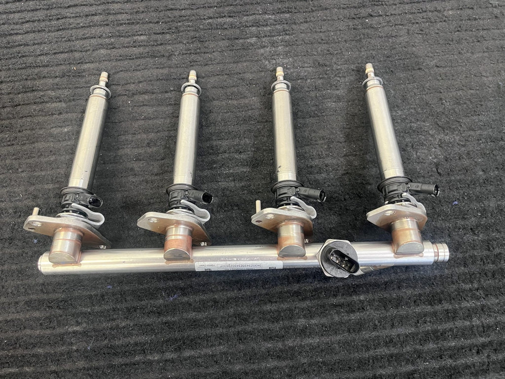 2015-2019 Mercedes-Benz C300 GLC300 E300 Fuel Rail 4 Injectors OEM A2740700995 - eBay image 3