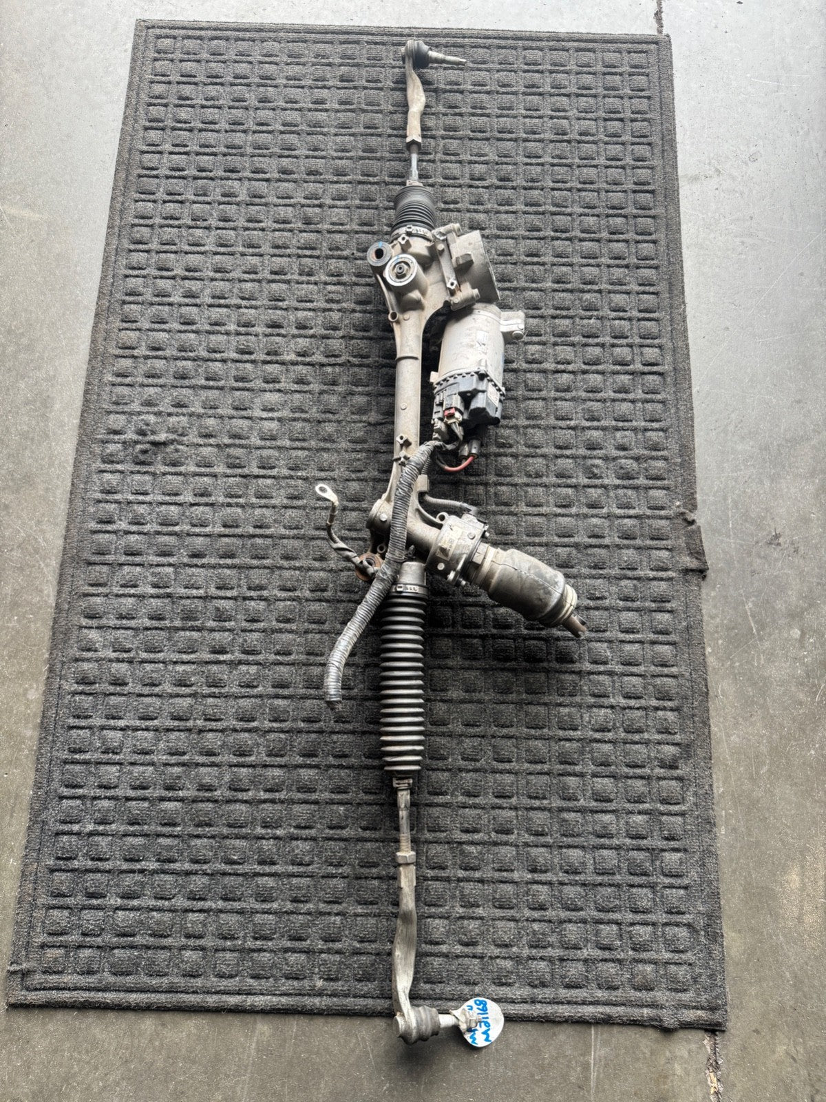 2018 Chevy Malibu Electric Power Steering Rack & Pinion OEM 84352105 - eBay image 1