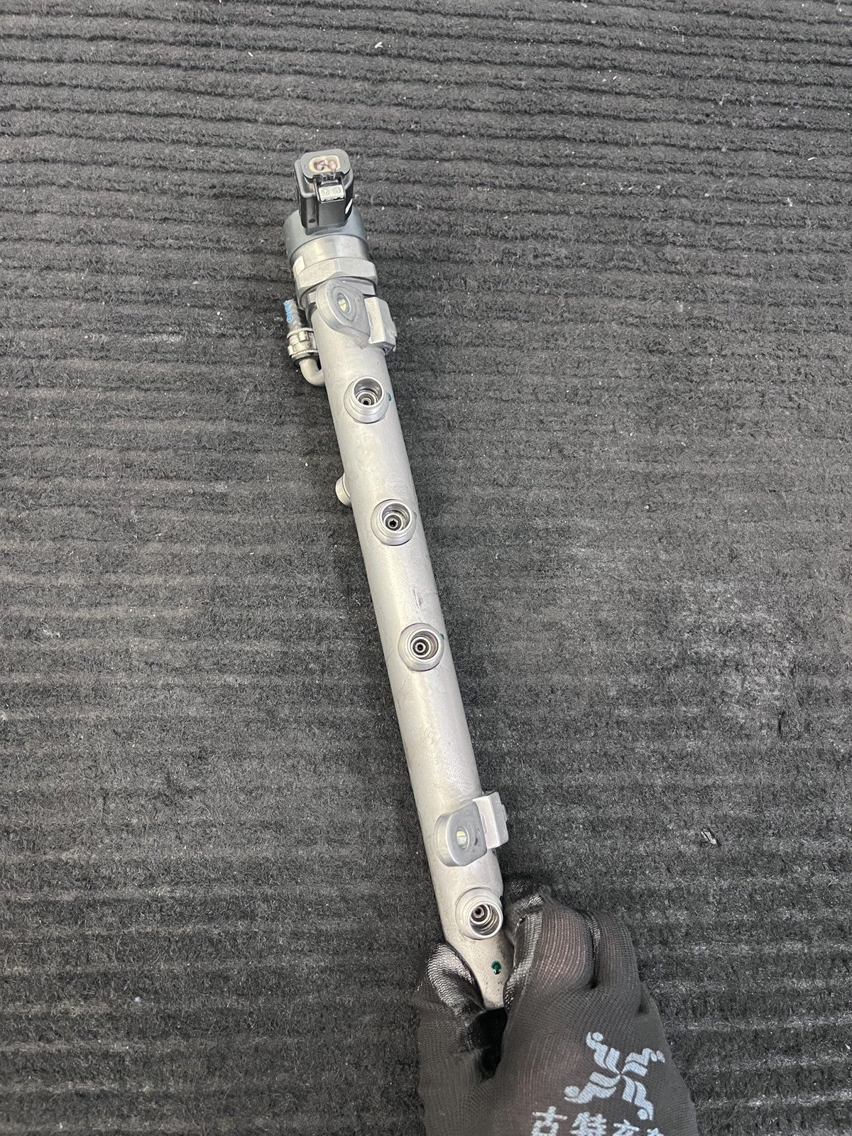 2010-2022 Mercedes-Benz Sprinter OM642 Left Fuel Rail OEM A6420702795 - eBay image 4