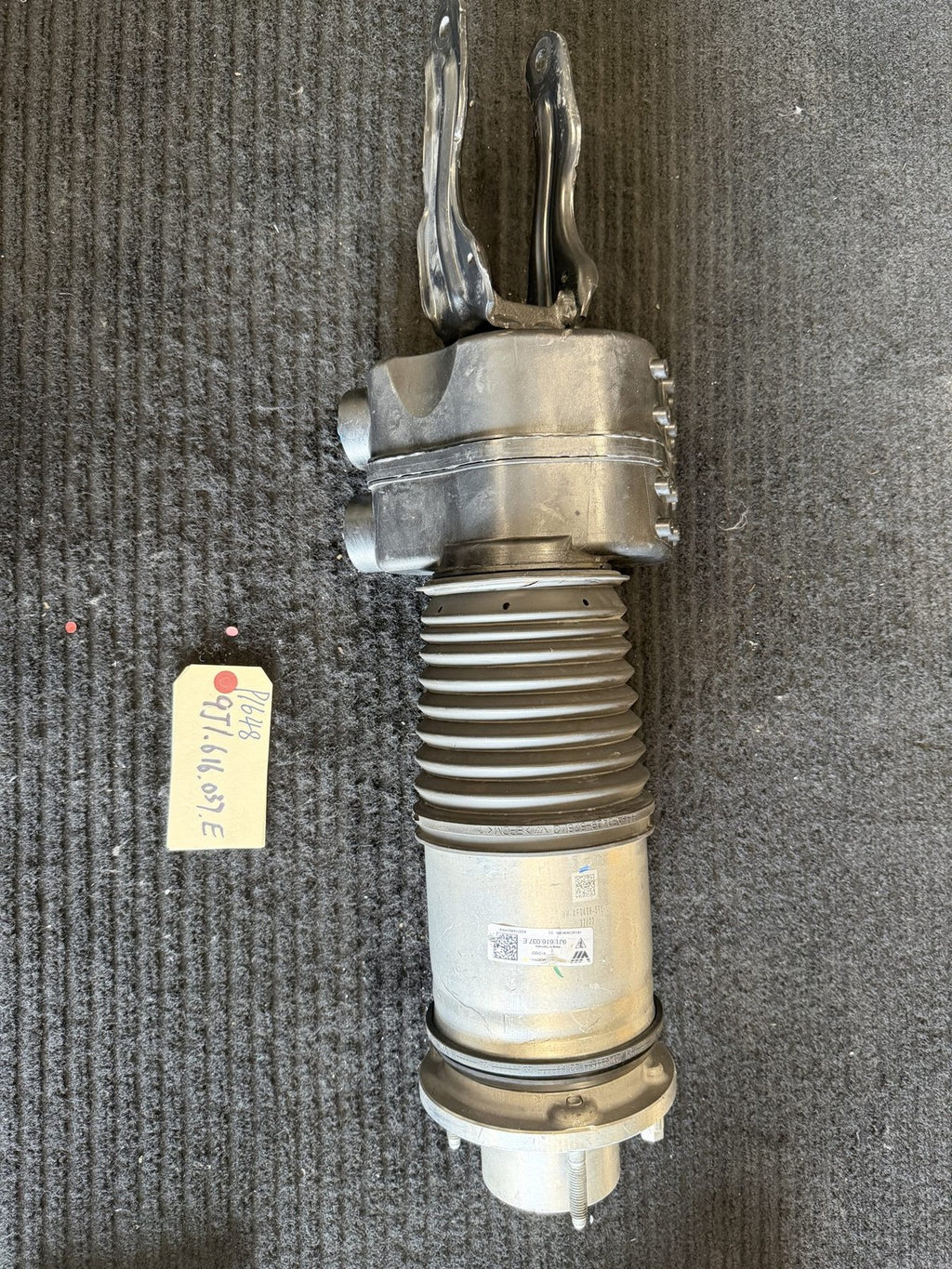 2022-24 Audi e-tron GT Front Left Air Suspension Strut OEM 9J1616037E - eBay image 1