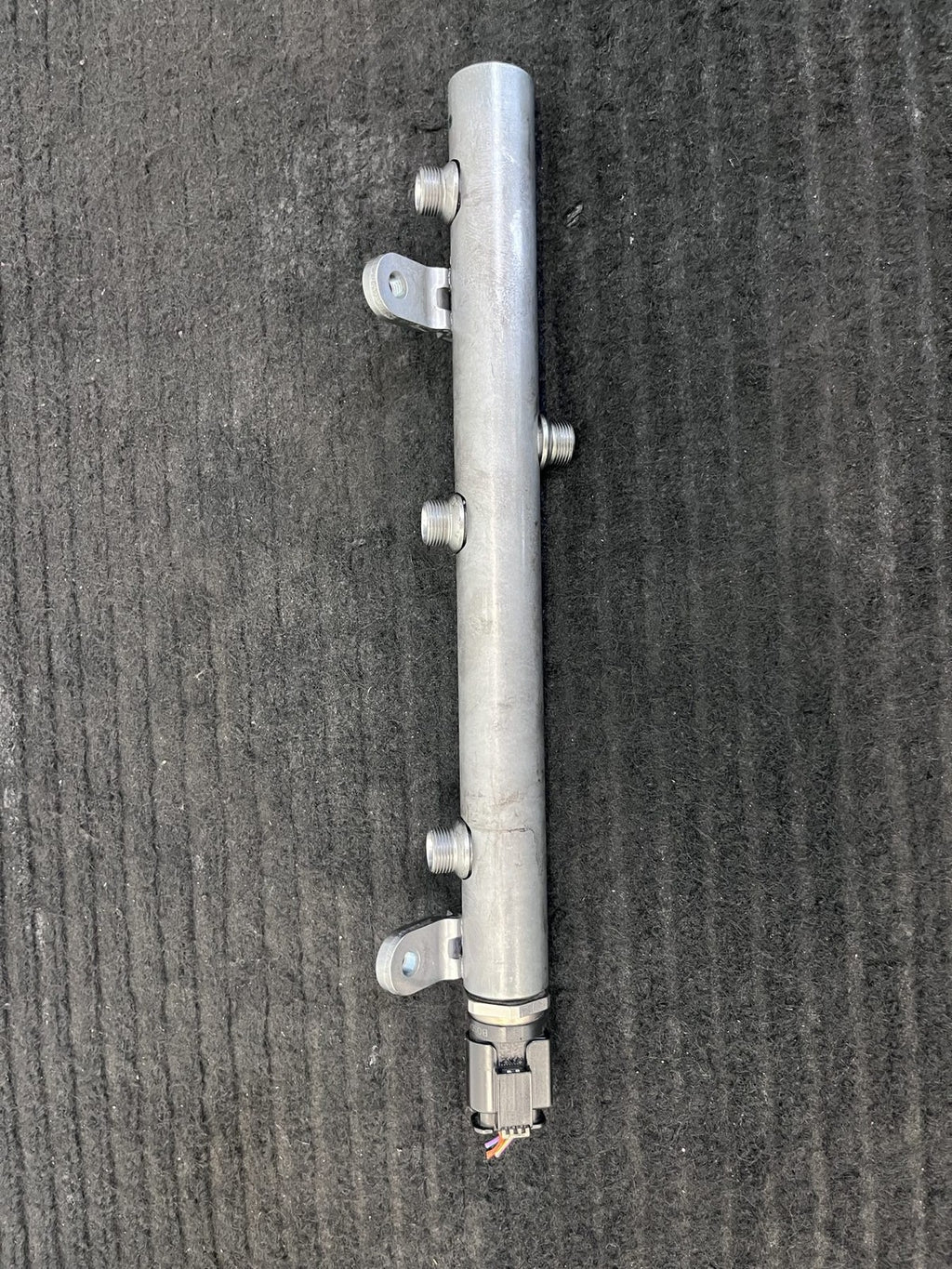 2010-2022 Mercedes-Benz Sprinter OM642 Right Fuel Rail OEM A6420703095 - eBay image 9