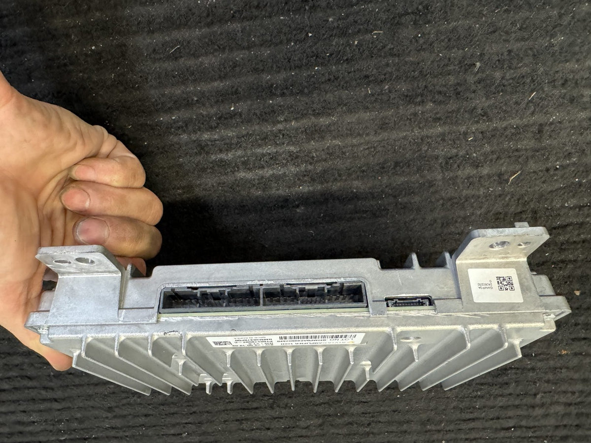 2025-2026 Rivian R1T R1S 16CH Radio Audio Amplifier OEM PT00579002-C - eBay image 3