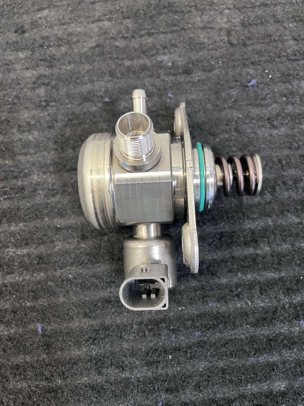 2015-2019 Mercedes-Benz C300 GLC300 E300 High Pressure Fuel Pump OEM A2740700501 - eBay image 3