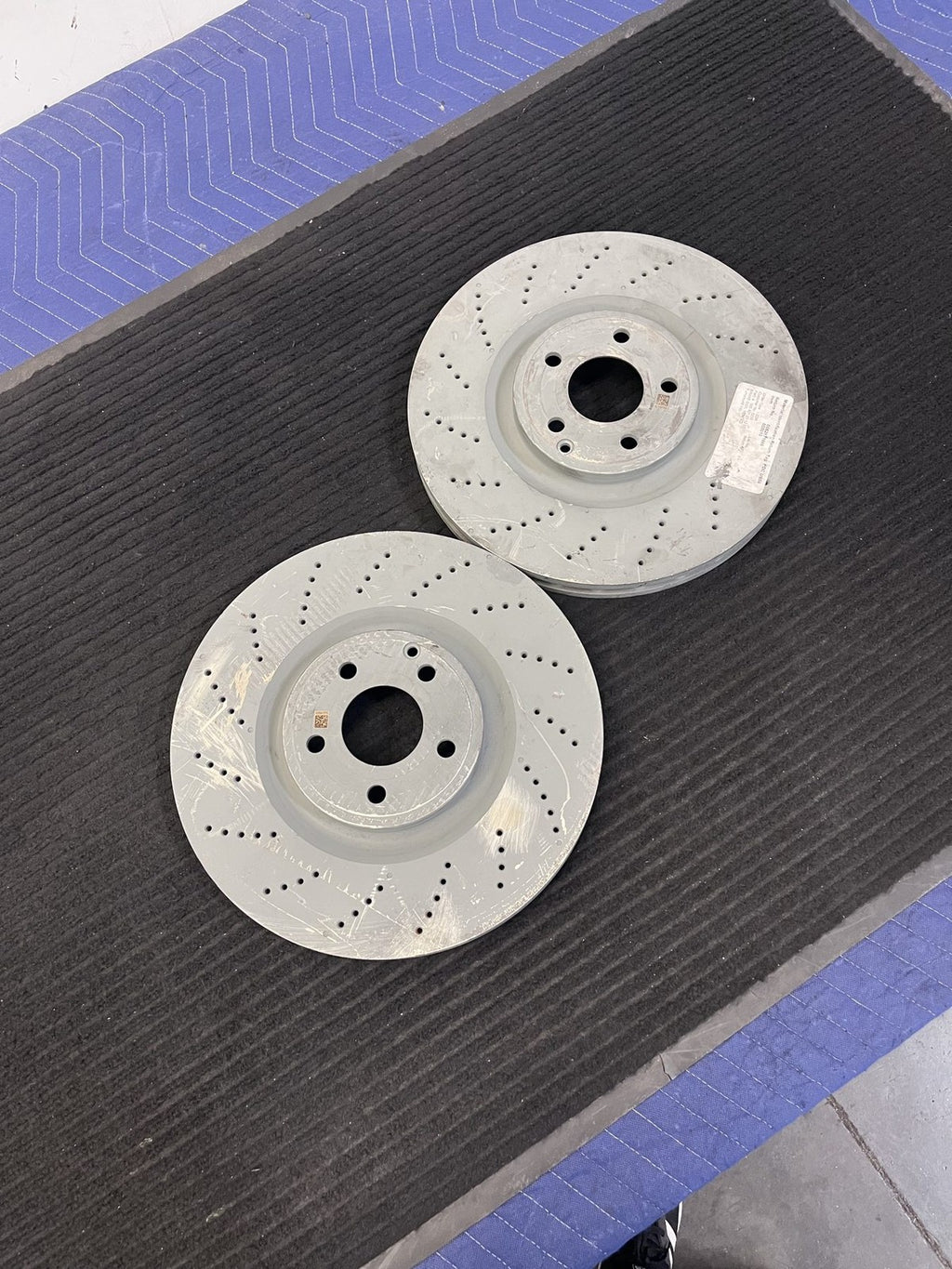 2012-2018 Mercedes-Benz CLS550 C218 Front Drilled Brake Rotors Pair OEM A0004211712 - eBay image 2