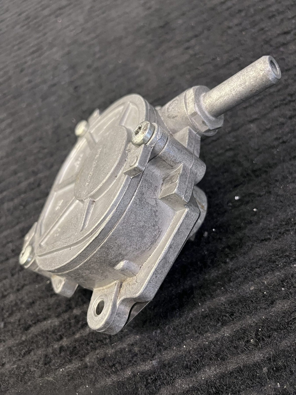 2012-2015 Mercedes-Benz C250 SLK250 M271 Brake Vacuum Pump OEM A2712301665 - eBay image 4