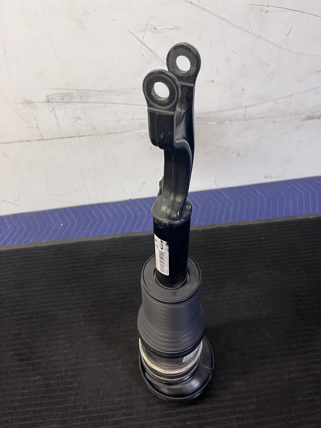 2021-2026 Mercedes-Benz S500 S580 W223 Front Right Air Strut OEM A2233206402 - eBay image 7