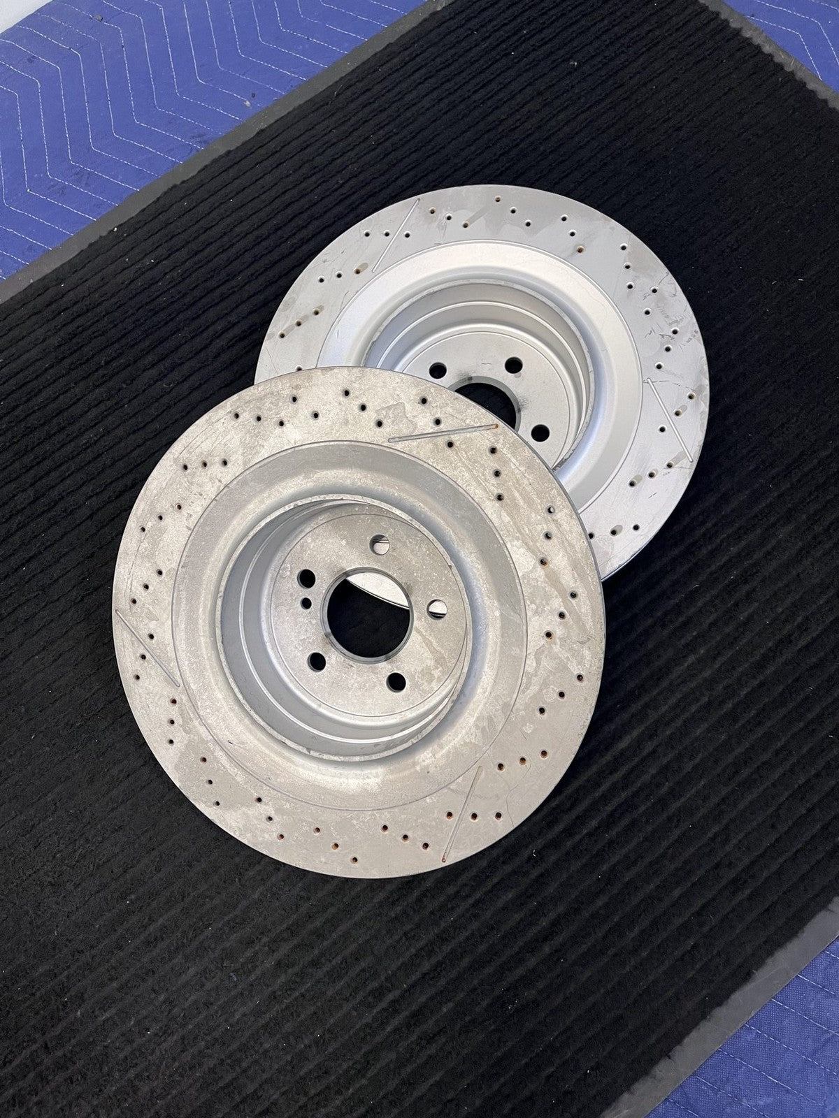 2010-2018 Mercedes-Benz E63 CLS63 AMG Rear Drilled Brake Rotors Pair OEM A2124230412 - eBay image 3