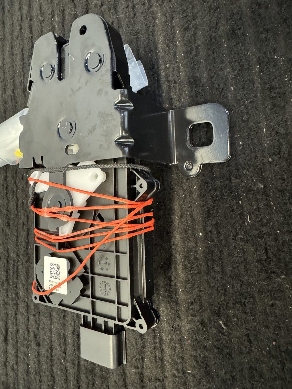 2022-2025 Rivian R1T Gear Tunnel Door Latch Actuator OEM PT00162183-C - eBay image 5