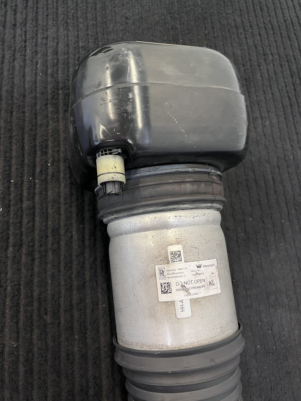 2018-2020 Rolls-Royce Phantom RR11 RR12 Rear Left Air Strut OEM 37106887563 - eBay image 3