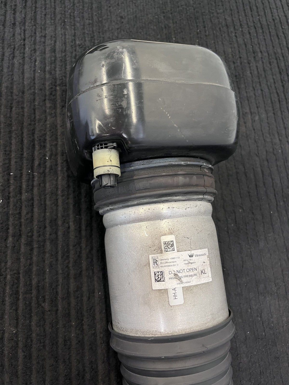 2018-2020 Rolls-Royce Phantom RR11 RR12 Rear Left Air Strut OEM 37106887563 - eBay image 3