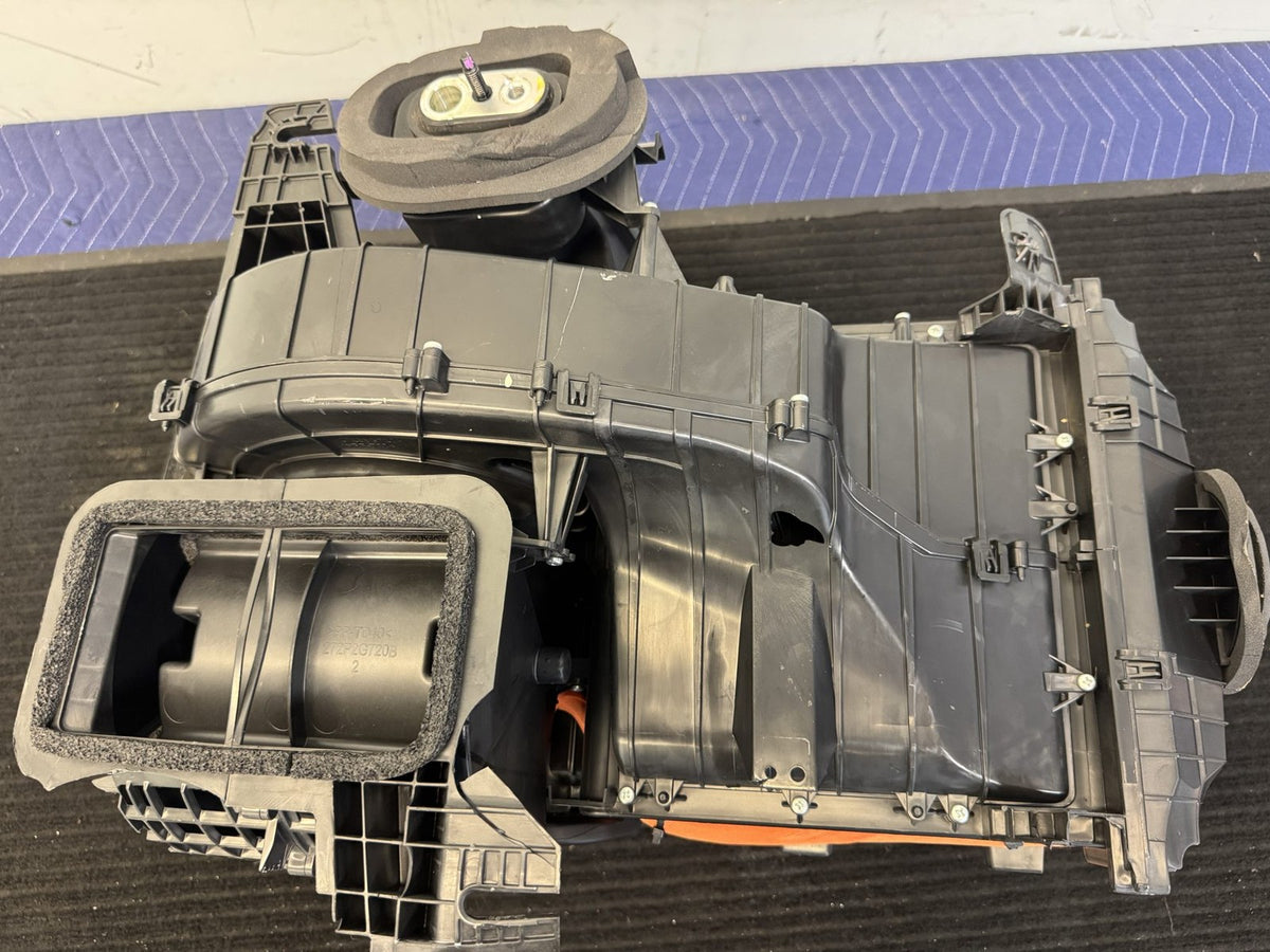2022-2024 Rivian R1T R1S Front HVAC Heater Blower Assembly OEM PT00001821-P - eBay image 5