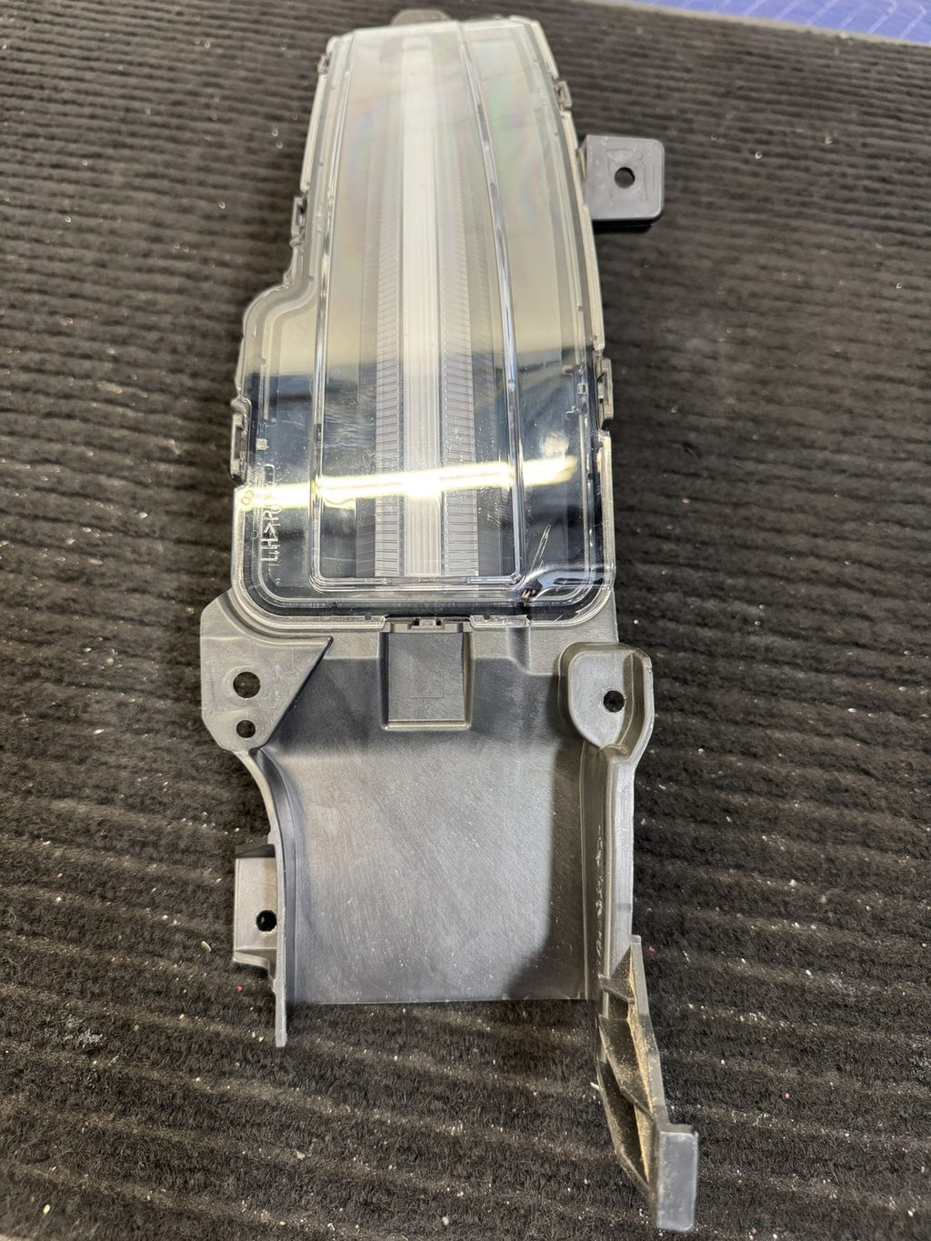 2025-2026 Rivian R1T R1S Front Left Turn Signal Lamp OEM PT00882632-D - eBay image 8