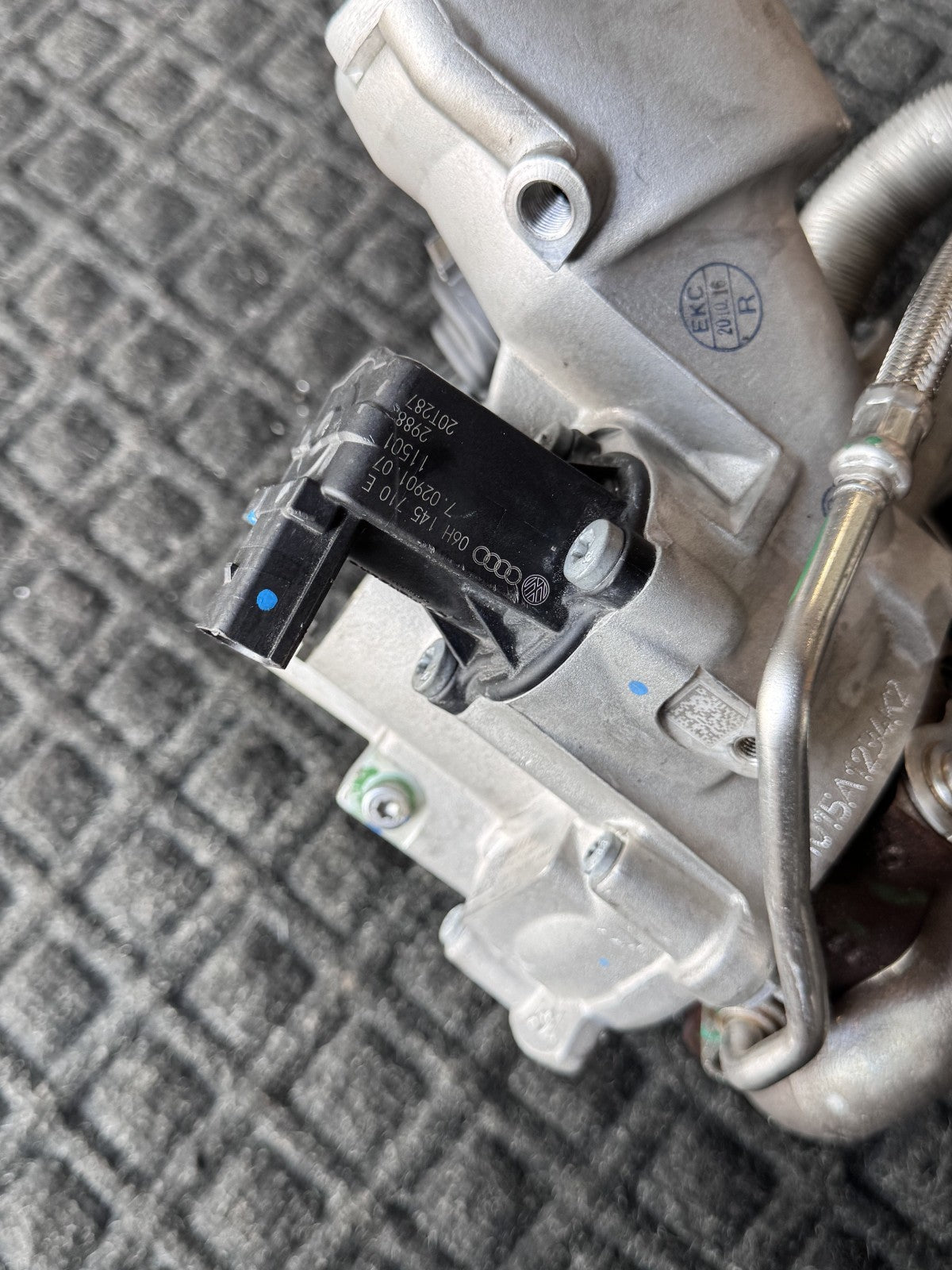 2018-2024 VW Tiguan 2.0T Turbocharger Exhaust Manifold OEM 06K145061A 06K145061A - eBay image 3