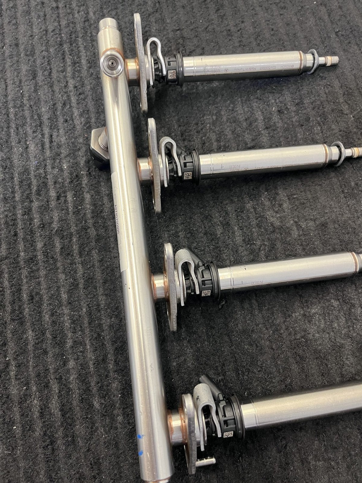 2015-2019 Mercedes-Benz C300 GLC300 E300 Fuel Rail 4 Injectors OEM A2740700995 - eBay image 4