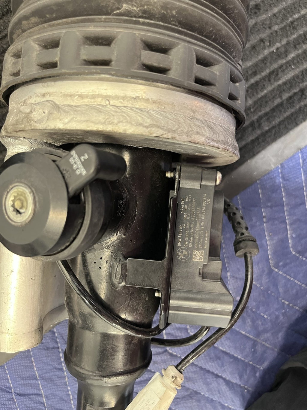 2015-2017 Rolls-Royce Wraith Front Right Air Suspension Strut OEM 37106868824 - eBay image 13