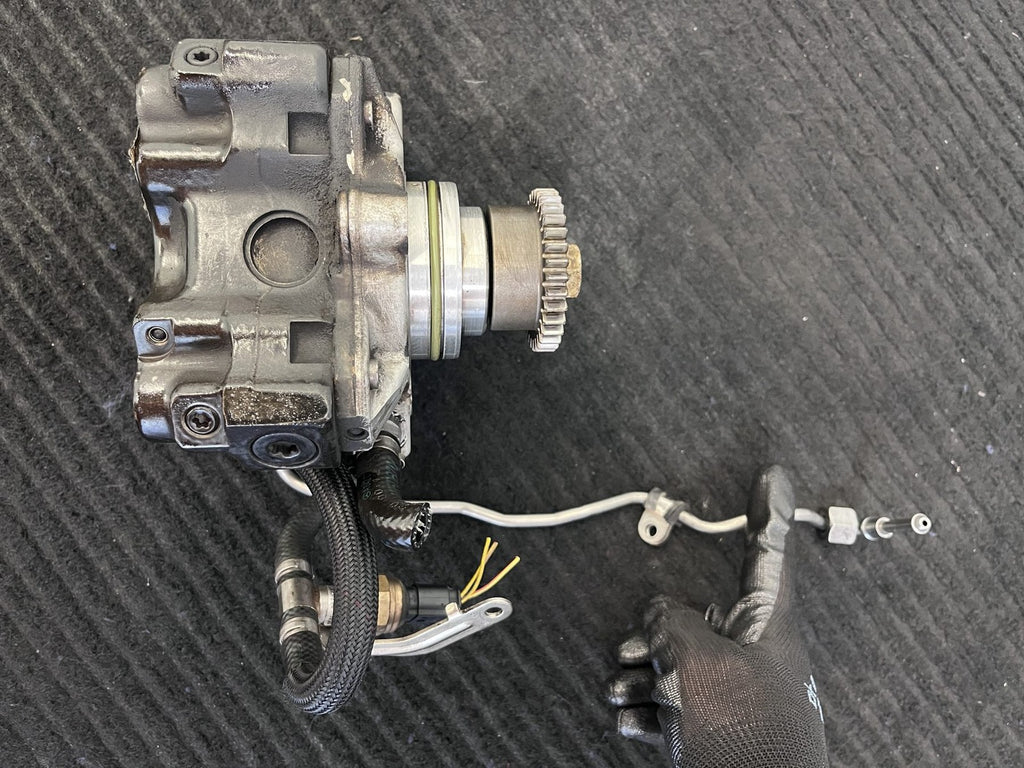 2010-2022 Mercedes-Benz Sprinter OM642 High Pressure Fuel Pump OEM A6420701101 - eBay image 6