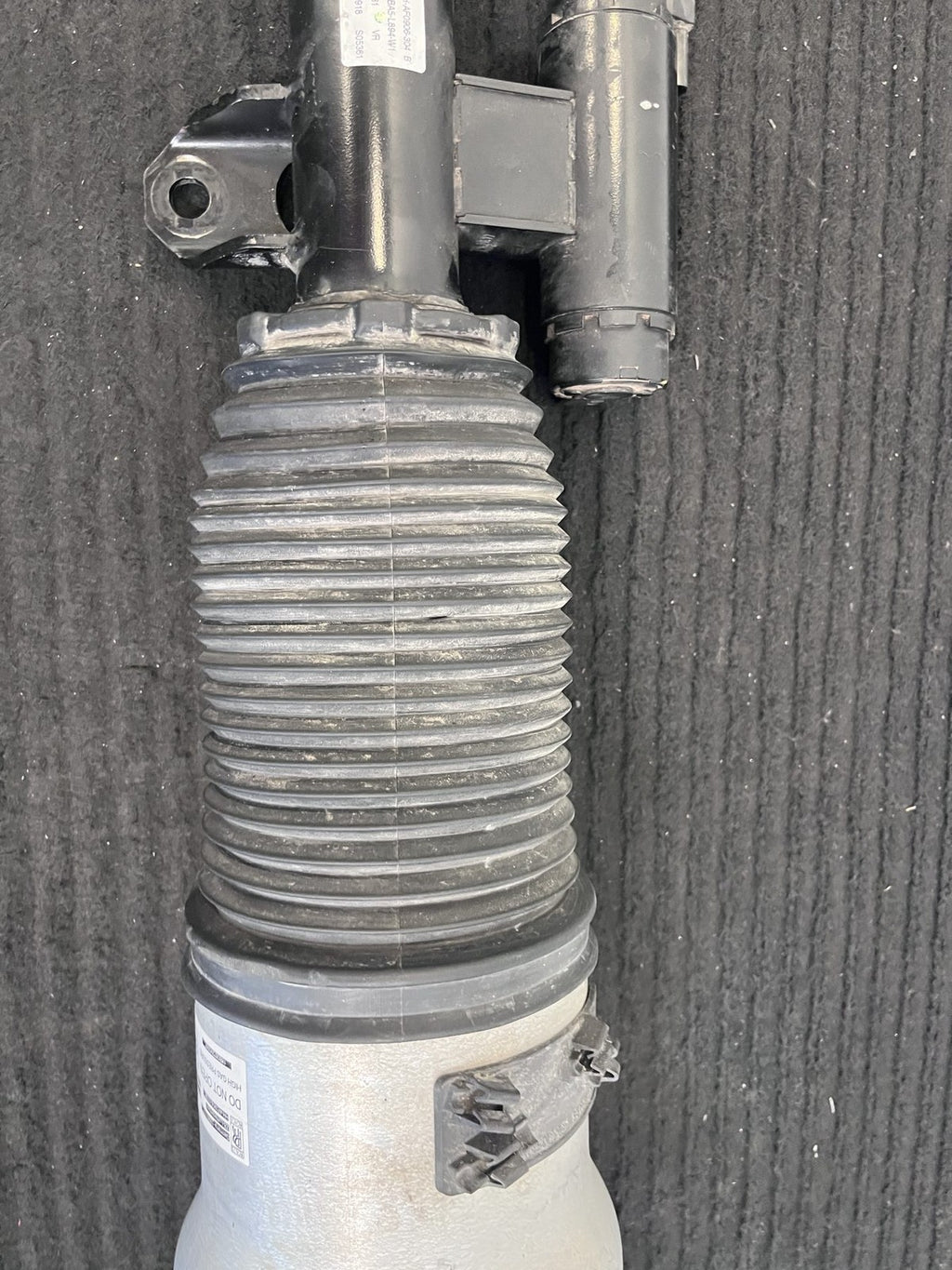 2019-2024 Rolls Royce Cullinan RR31 Front Rh Air Strut OEM 37106878224 - eBay image 5