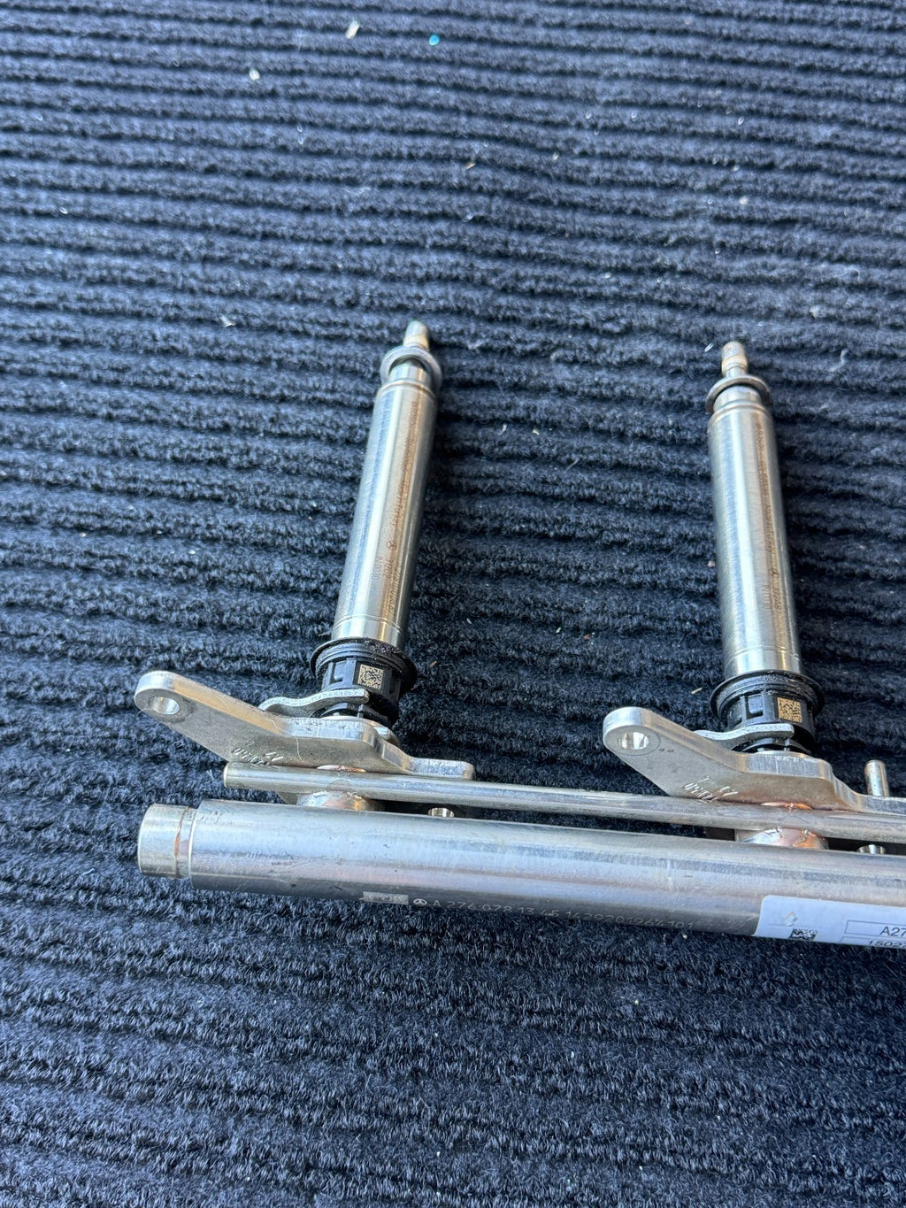 Injection rail for Mercedes SL 3.0 276.825 M276.825 A2760702295 - eBay image 2