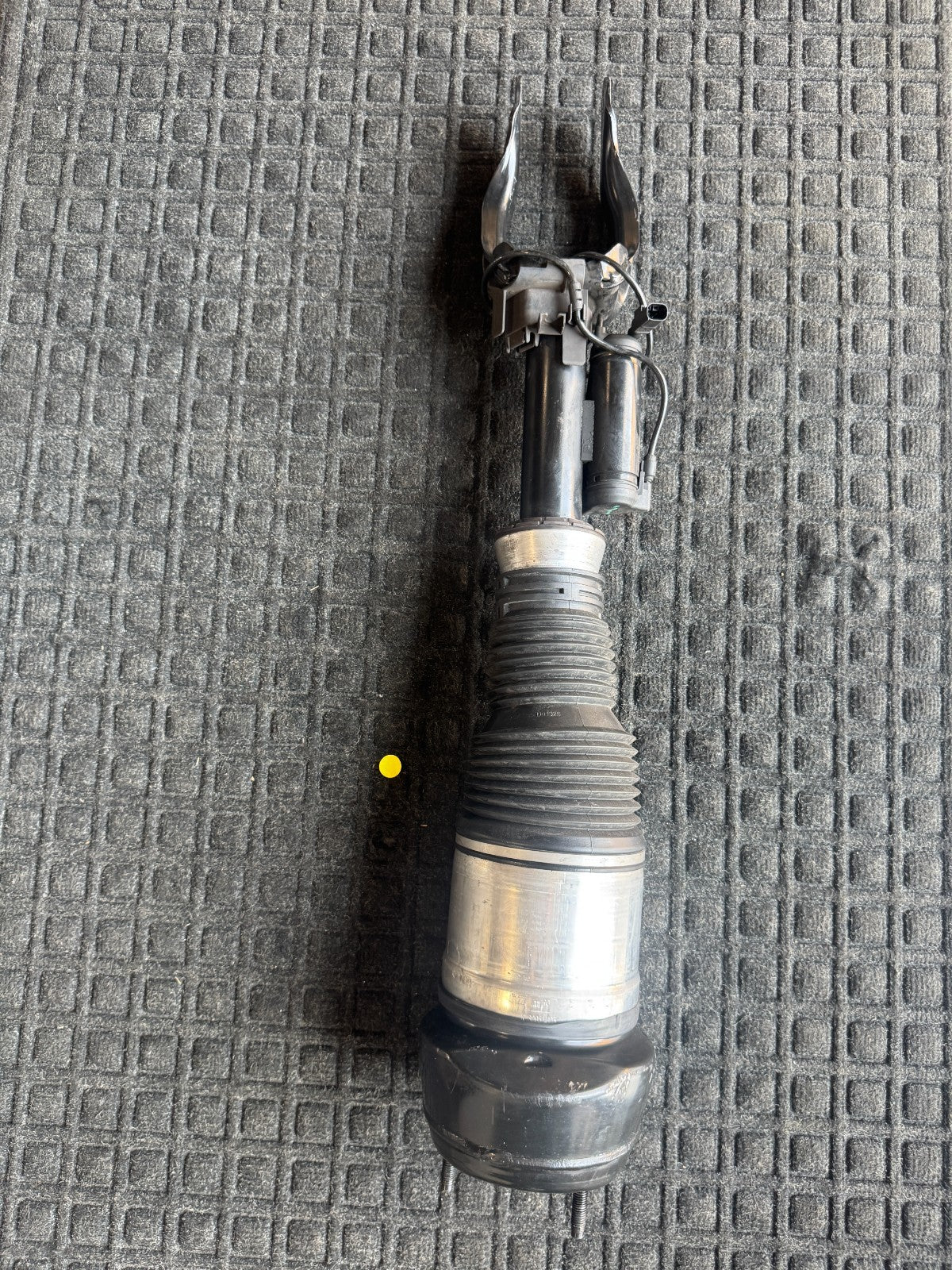 2012-2019Mercedes GLClass ML-Class Front Left Air Suspension Strut OEM1663201368 - eBay image 1