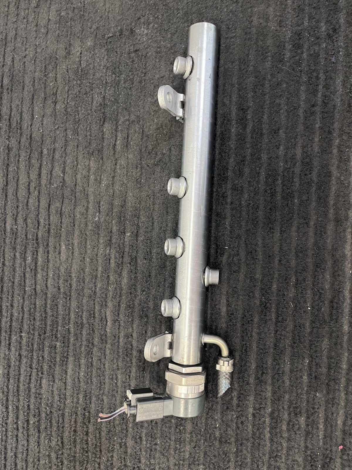 2010-2022 Mercedes-Benz Sprinter OM642 Left Fuel Rail OEM A6420702795 - eBay image 9
