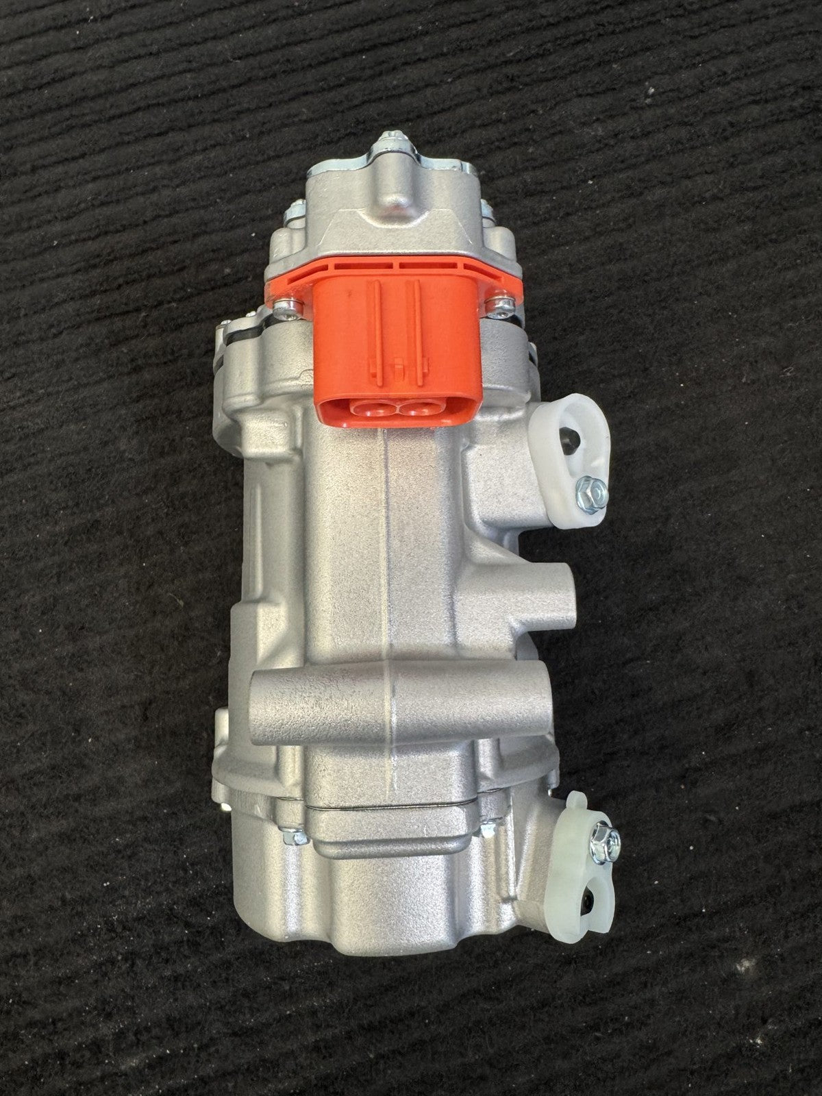 2018-2019 Nissan Leaf ZE1 Heat Pump Electric Ac Compressor OEM 926005SA1A - eBay image 5