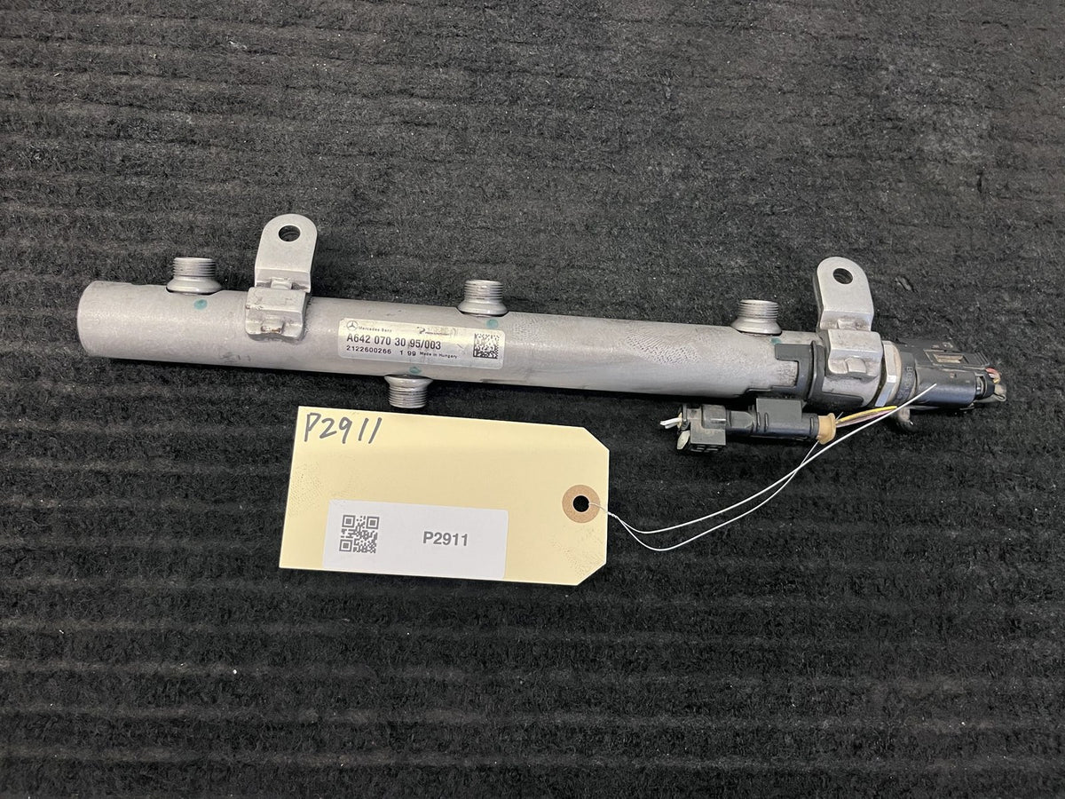 2010-2022 Mercedes-Benz Sprinter OM642 Right Fuel Rail OEM A6420703095 - eBay image 1
