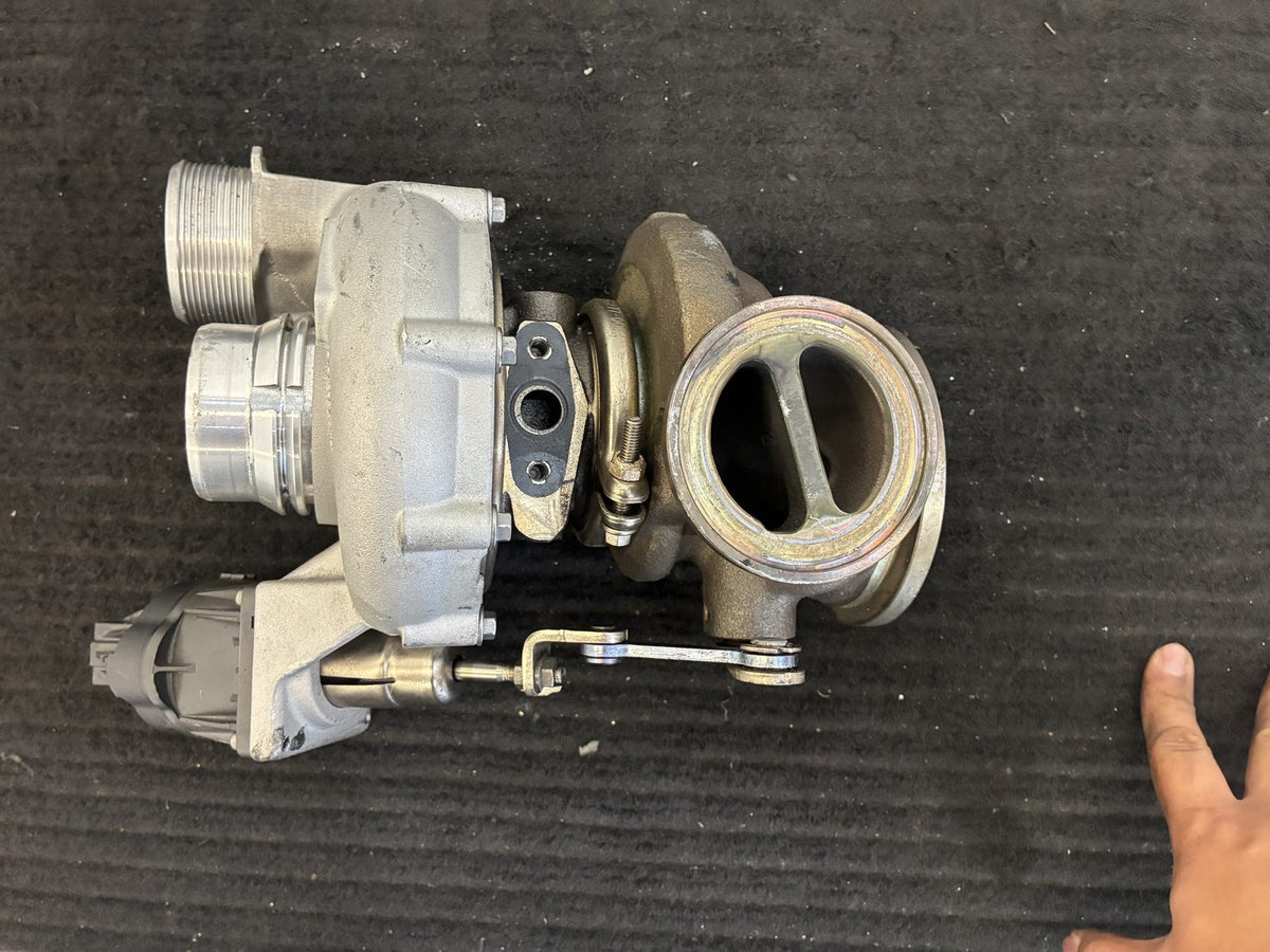 2018-2025 BMW M5 M8 X5M X6M 4.4L Rh Turbocharger OEM 11657852372 - eBay image 6