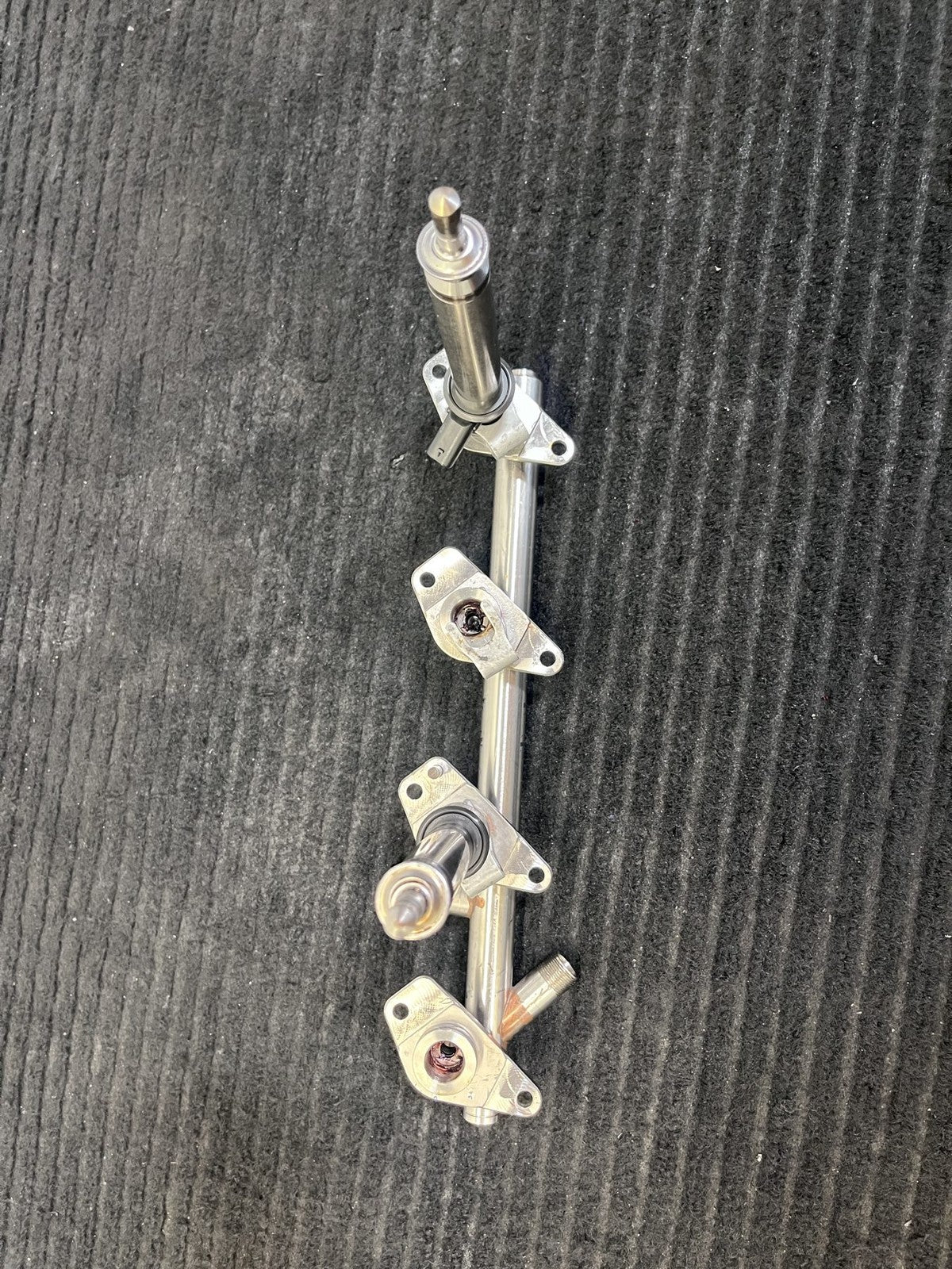 2015-2019 Mercedes-Benz C300 GLC300 E300 Fuel Rail 2 Injectors OEM A2740703800 - eBay image 8
