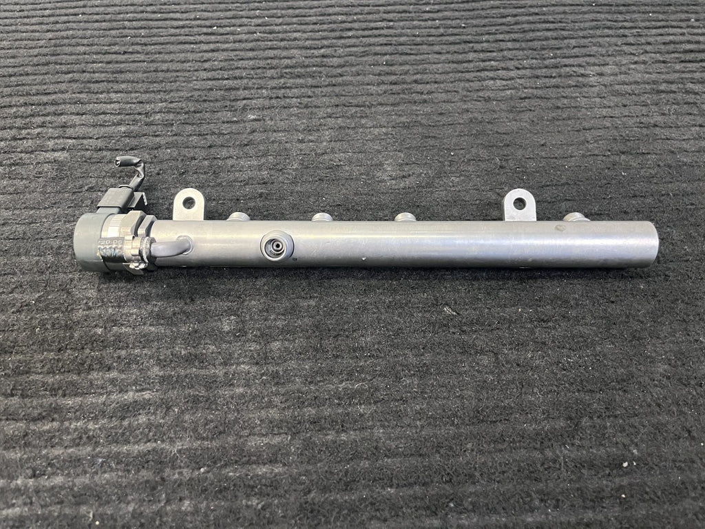 2010-2022 Mercedes-Benz Sprinter OM642 Left Fuel Rail OEM A6420702795 - eBay image 7