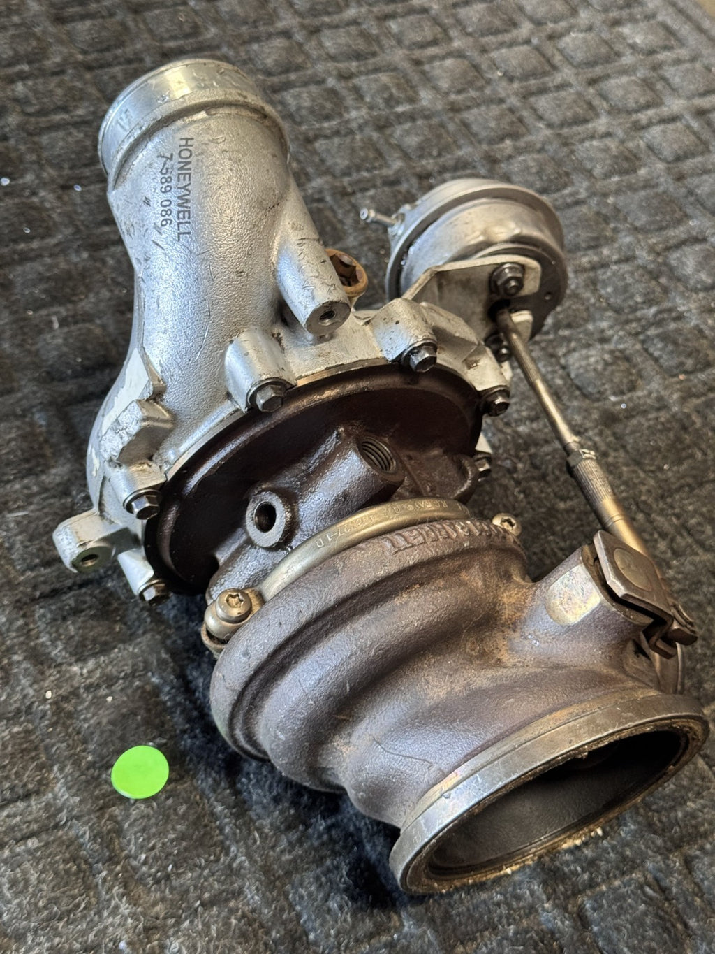 BMW E70 X5M X6M 2010 2011 2012 2013 Garrett Turbo Turbocharger OEM 7589086 - eBay image 2