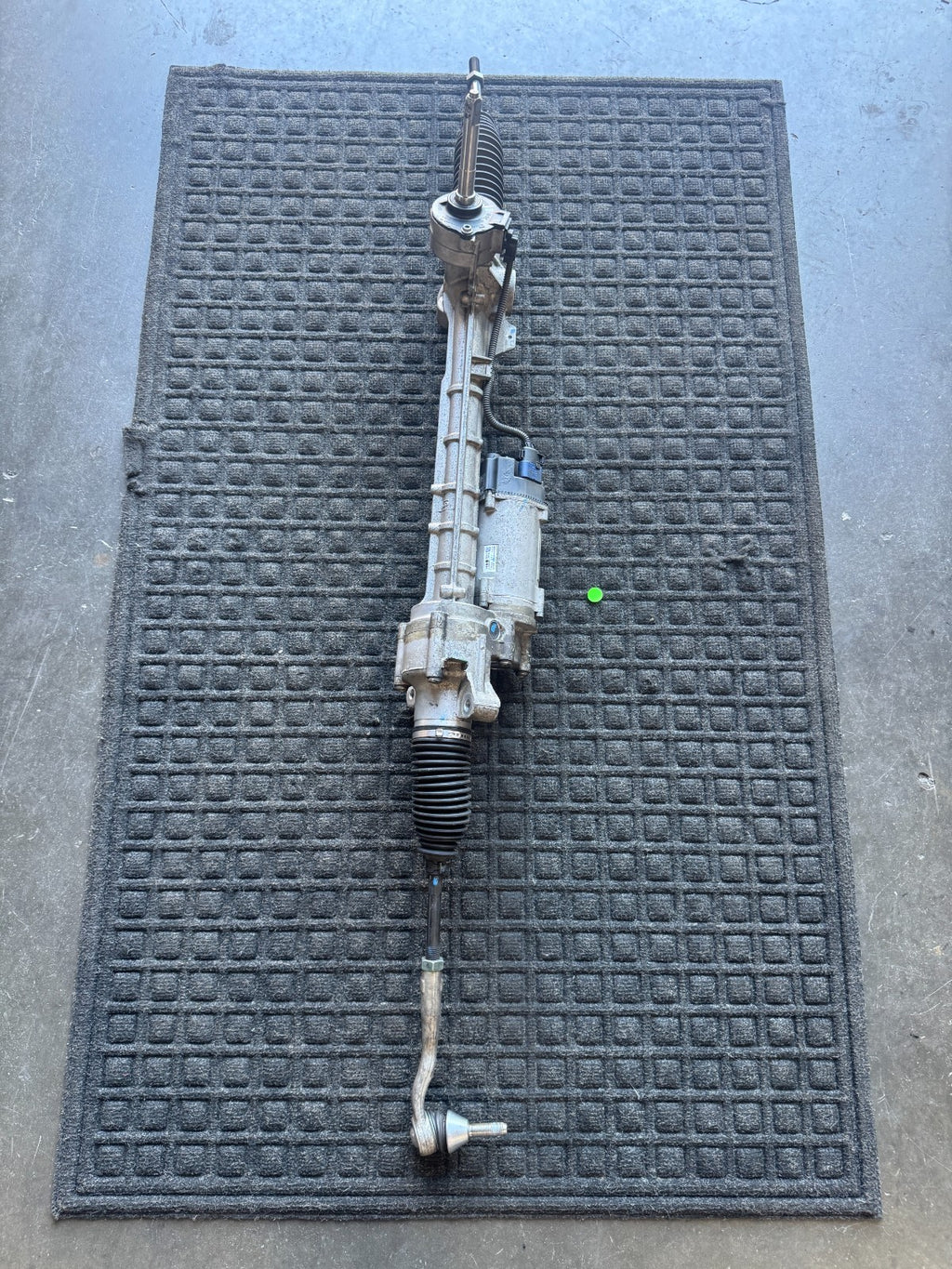 2016-2020 Tesla Model X Power Steering Gear Rack Pinion Assembly OEM 7802277809 - eBay image 1