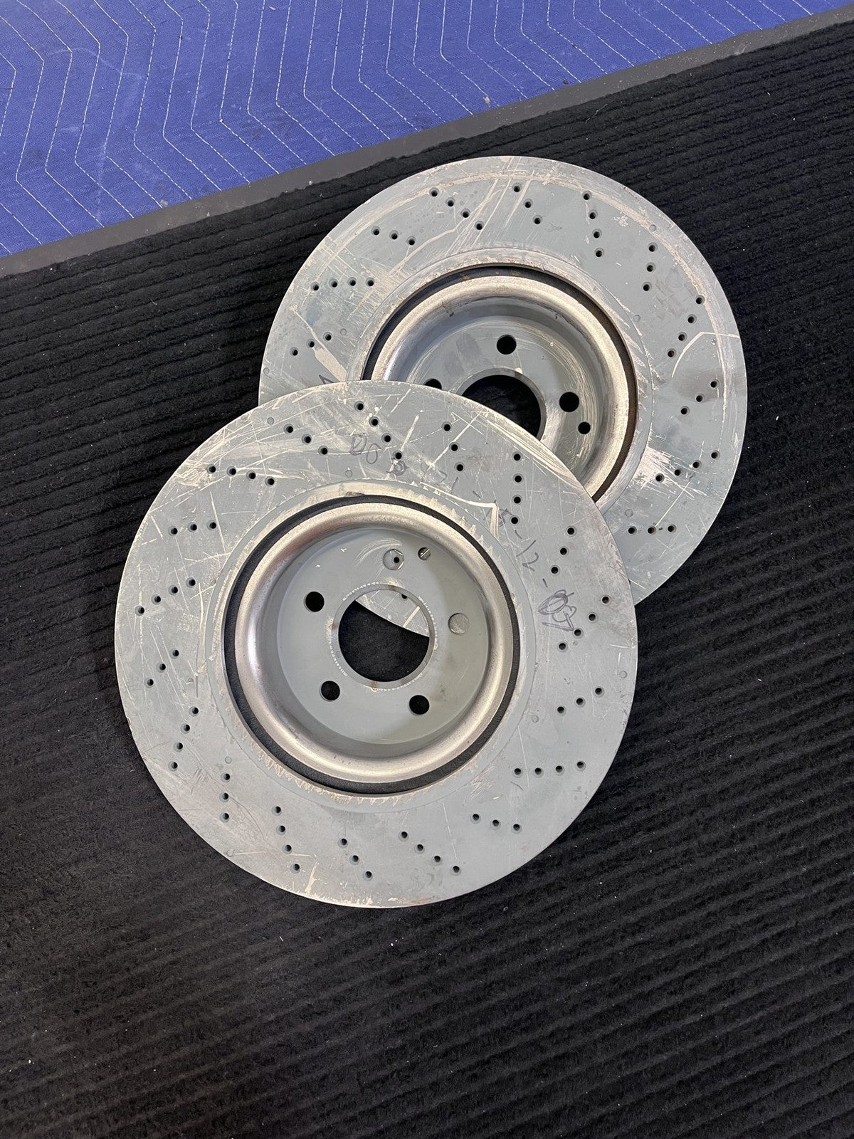 2010-2016 Mercedes-Benz E350 E400 E550 Front Drilled Rotors Pair OEM A0004211512 - eBay image 4