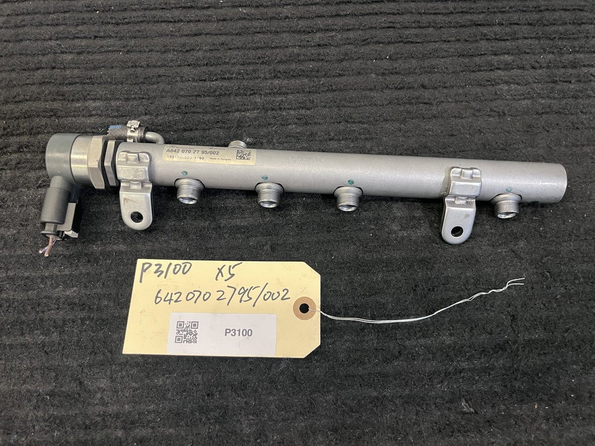 2010-2022 Mercedes-Benz Sprinter OM642 Left Fuel Rail OEM A6420702795 - eBay image 1