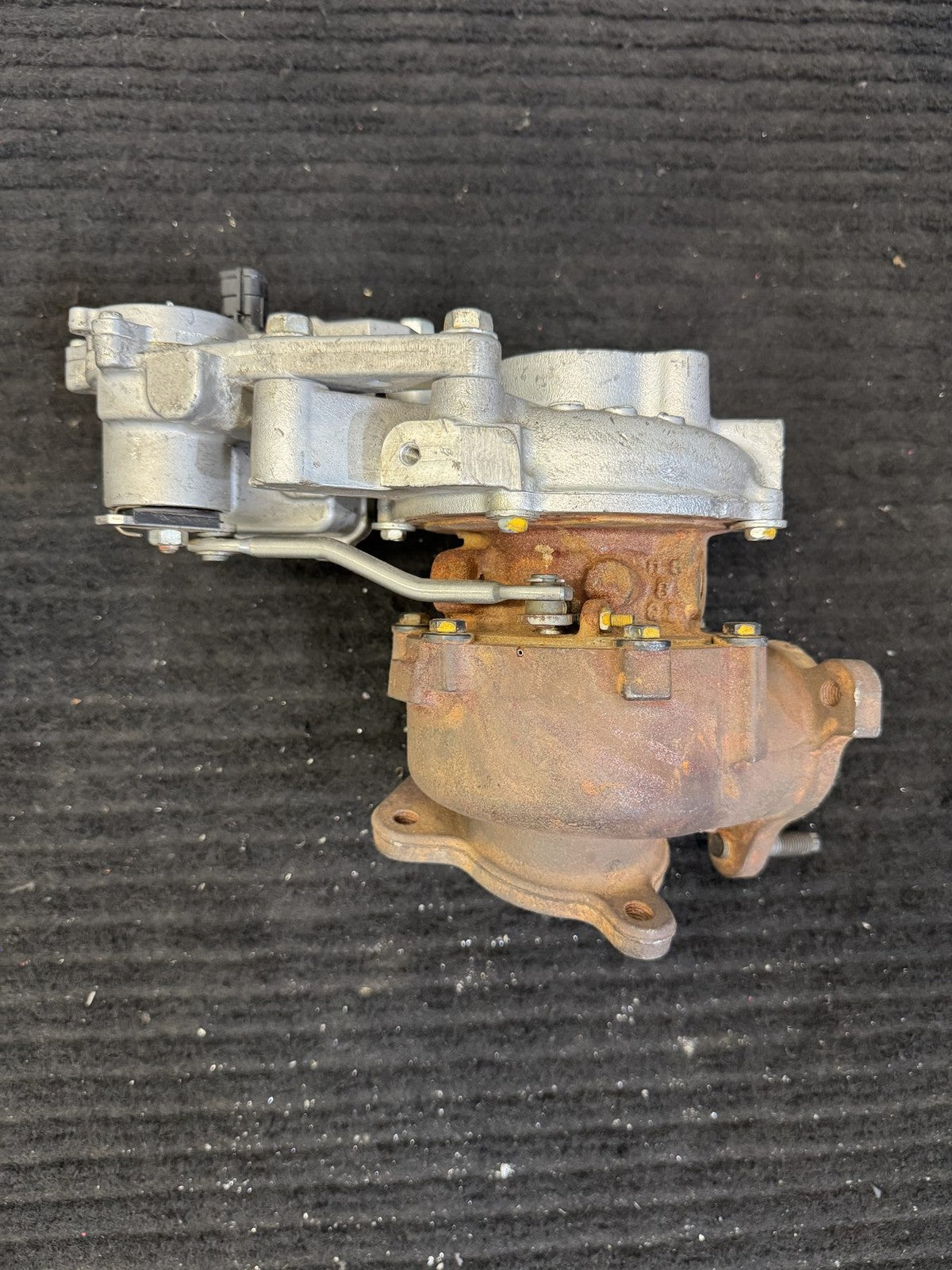 2007-2011 Toyota Land Cruiser 200 4.5L Rh Turbo OEM 17201-51020 - eBay image 8