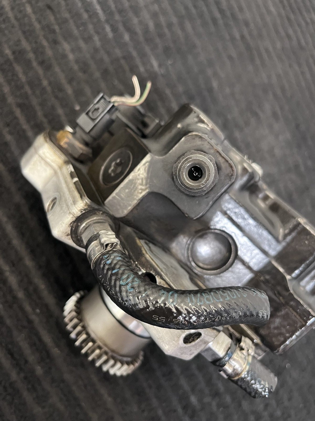 2010-2022 Mercedes-Benz Sprinter OM642 High Pressure Fuel Pump OEM A6420701101 - eBay image 11