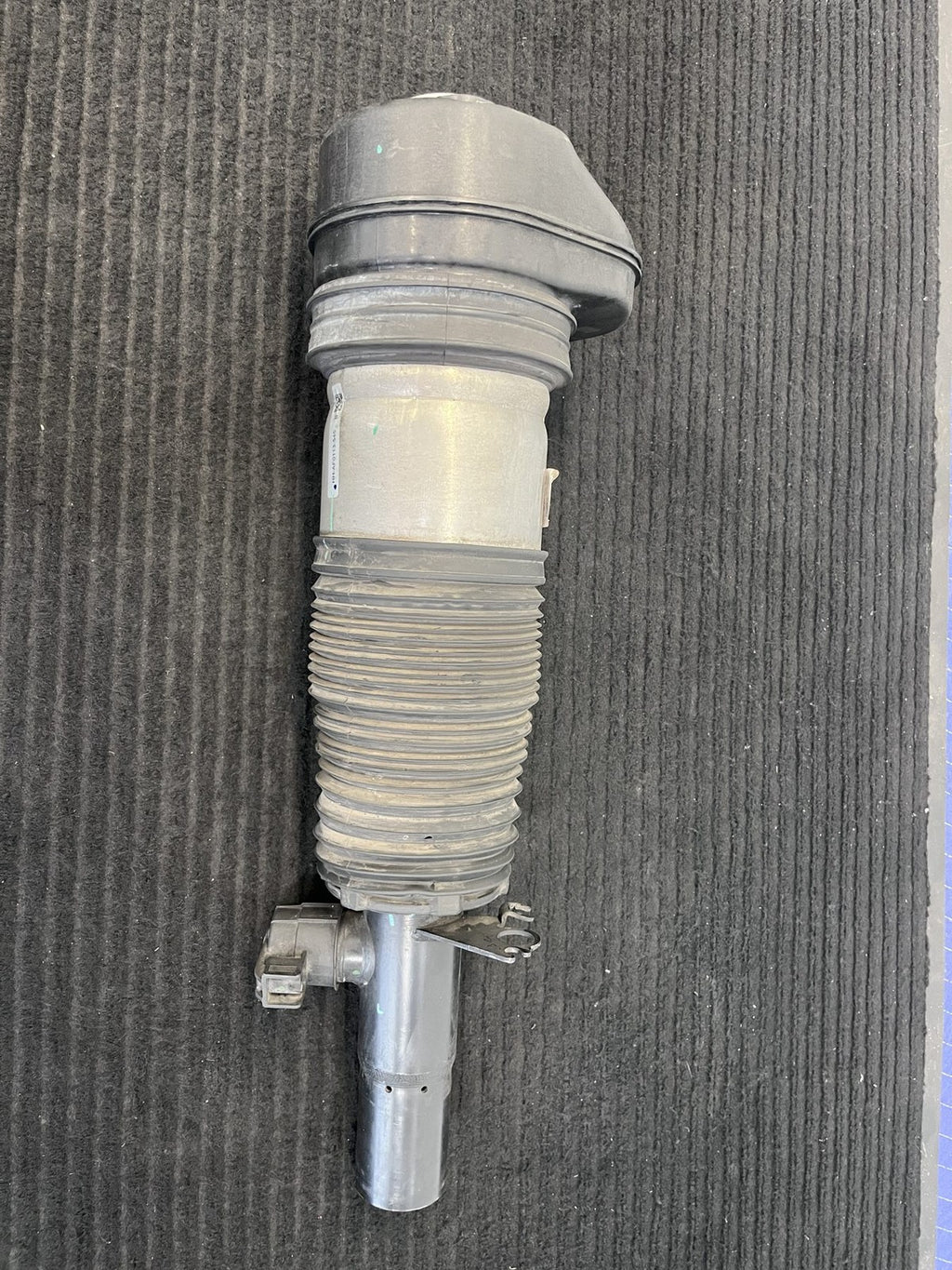 2019-2024 BMW X7 G07 Front Left Air Suspension Strut OEM 37106869035 - eBay image 5