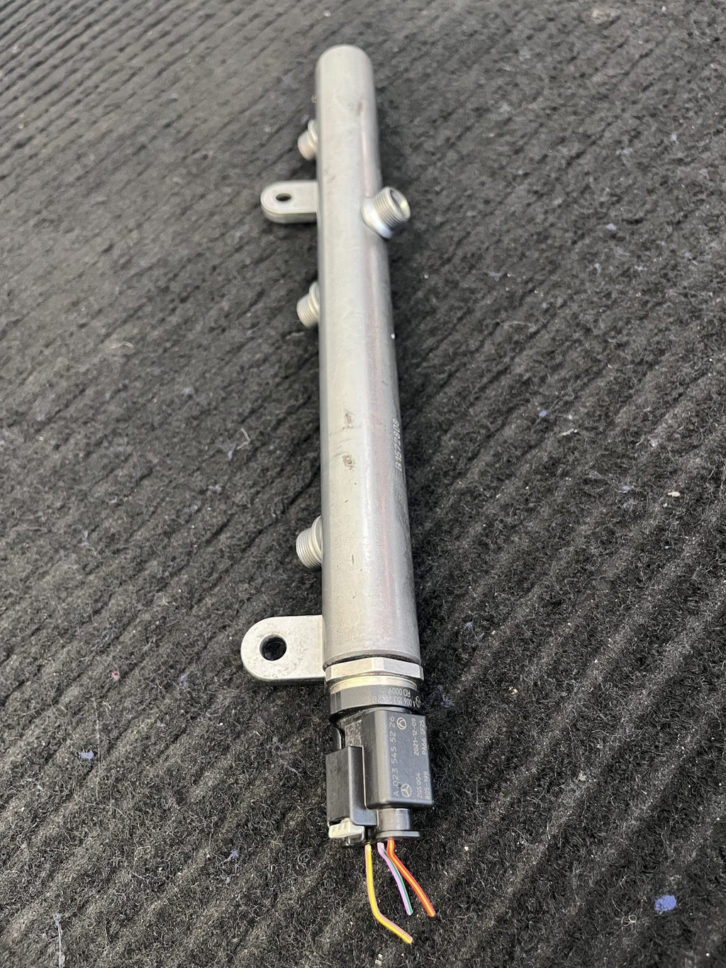 2010-2022 Mercedes-Benz Sprinter OM642 Right Fuel Rail OEM A6420703095 - eBay image 4