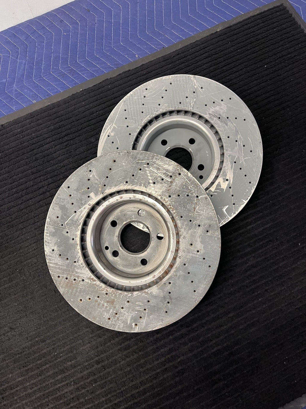 2013-2020 Mercedes-Benz SL400 SL450 SL550 Front Drilled Rotors Pair OEM A2314211312 - eBay image 4