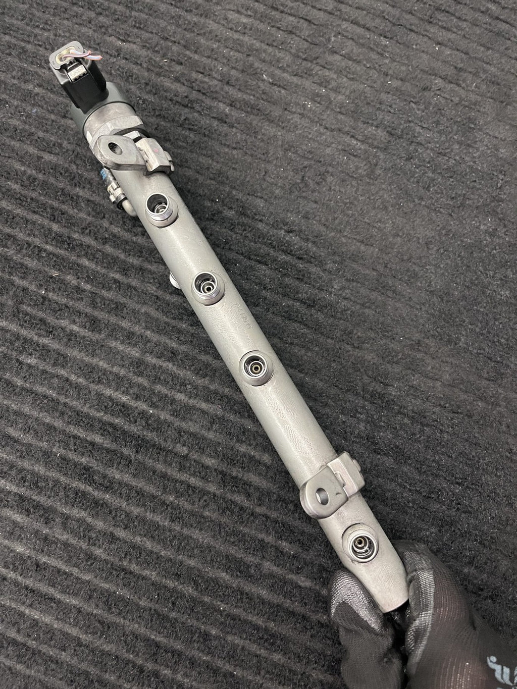 2010-2022 Mercedes-Benz Sprinter OM642 Left Fuel Rail OEM A6420702795 - eBay image 7