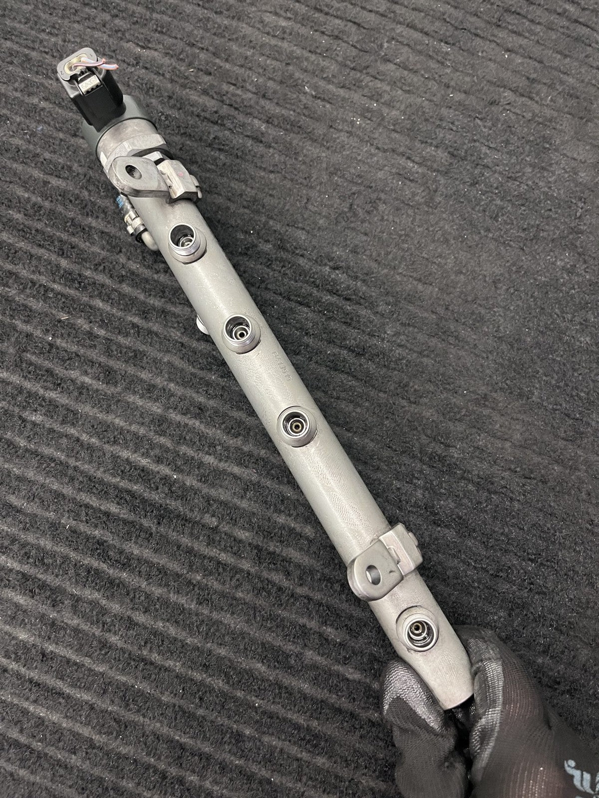 2010-2022 Mercedes-Benz Sprinter OM642 Left Fuel Rail OEM A6420702795 - eBay image 7