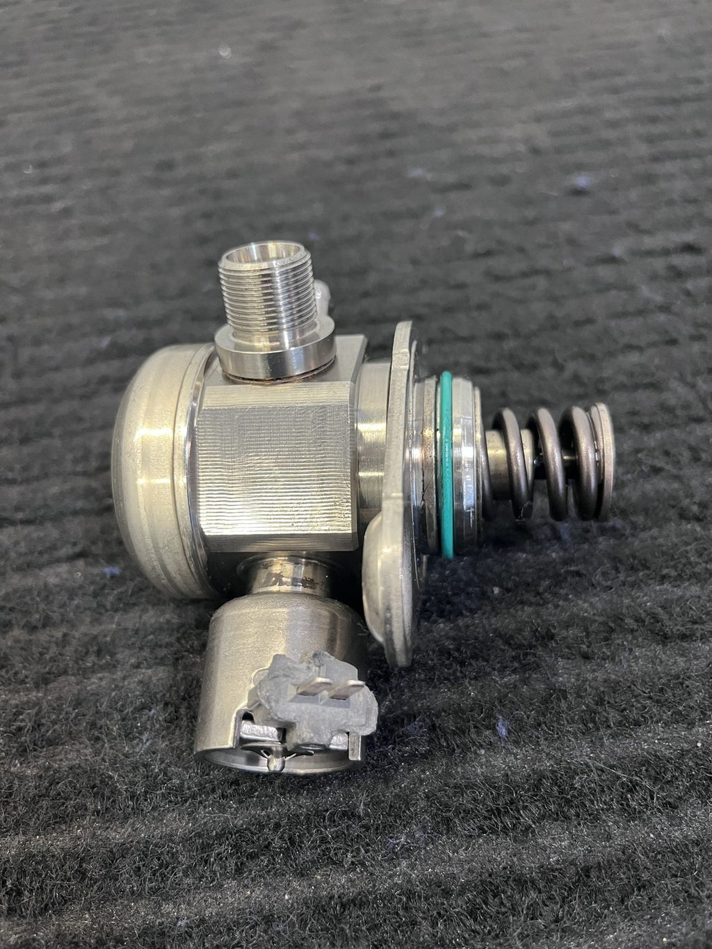 2015-2019 Mercedes-Benz C300 GLC300 E300 High Pressure Fuel Pump OEM A2740700501 - eBay image 5