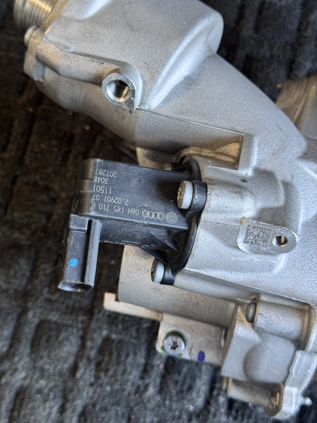 2018-2024 VW Tiguan 2.0T Turbocharger Exhaust Manifold OEM 06K145061A 06K145061A - eBay image 2