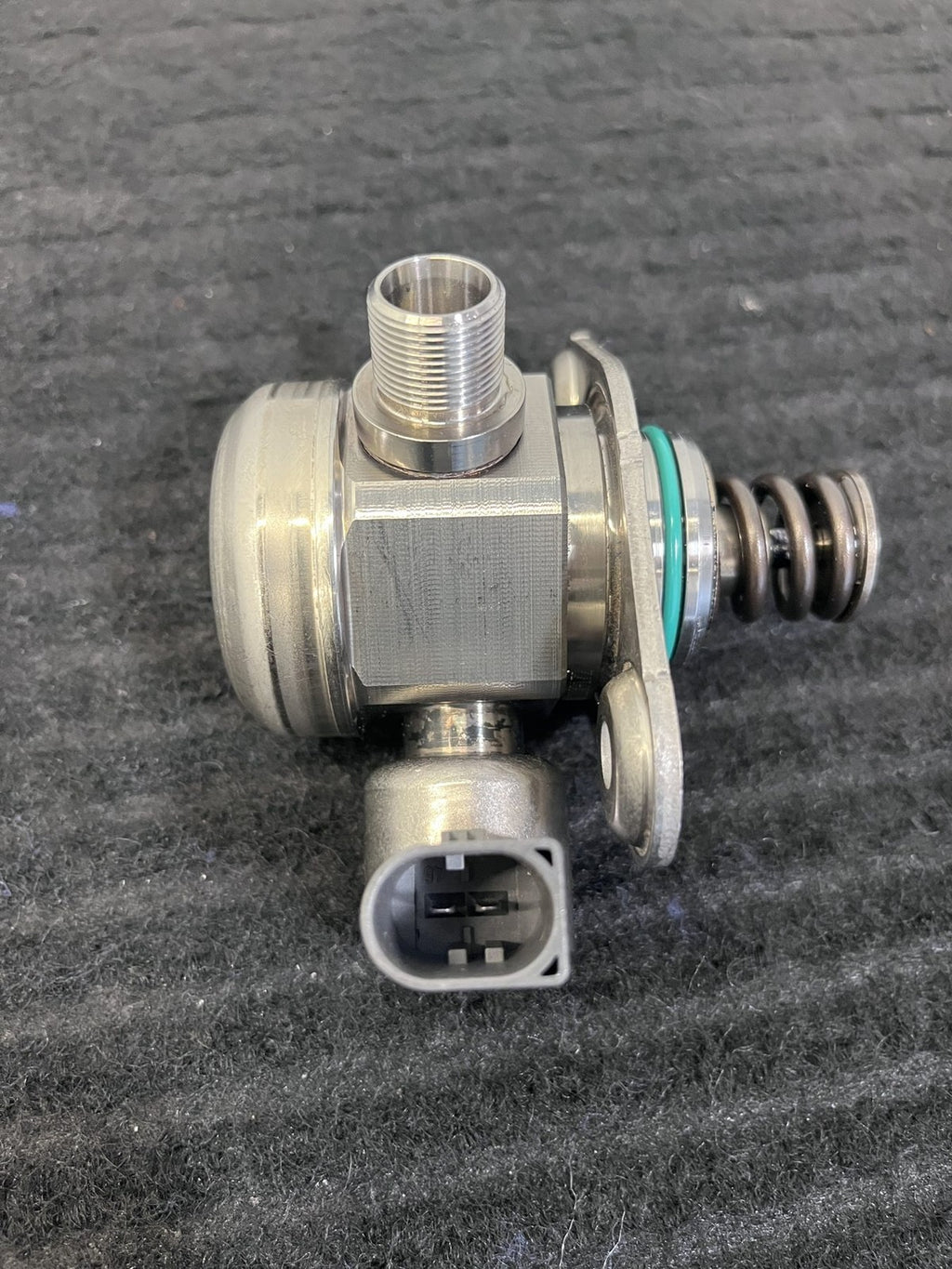 2015-2019 Mercedes-Benz C300 GLC300 E300 High Pressure Fuel Pump OEM A2740700501 - eBay image 5