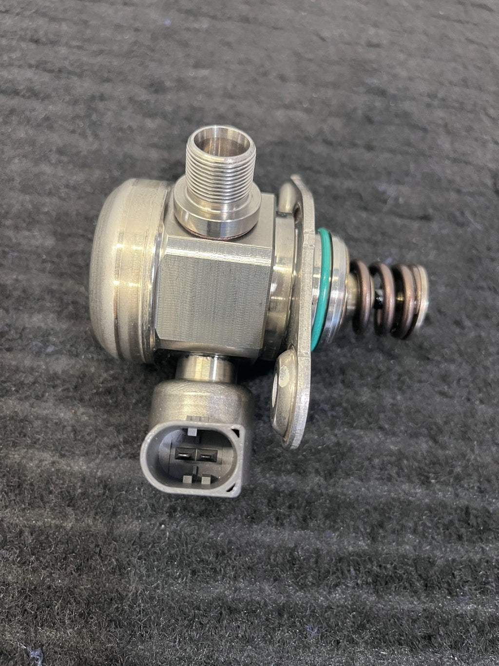 2015-2019 Mercedes-Benz C300 GLC300 E300 High Pressure Fuel Pump OEM A2740700501 - eBay image 5